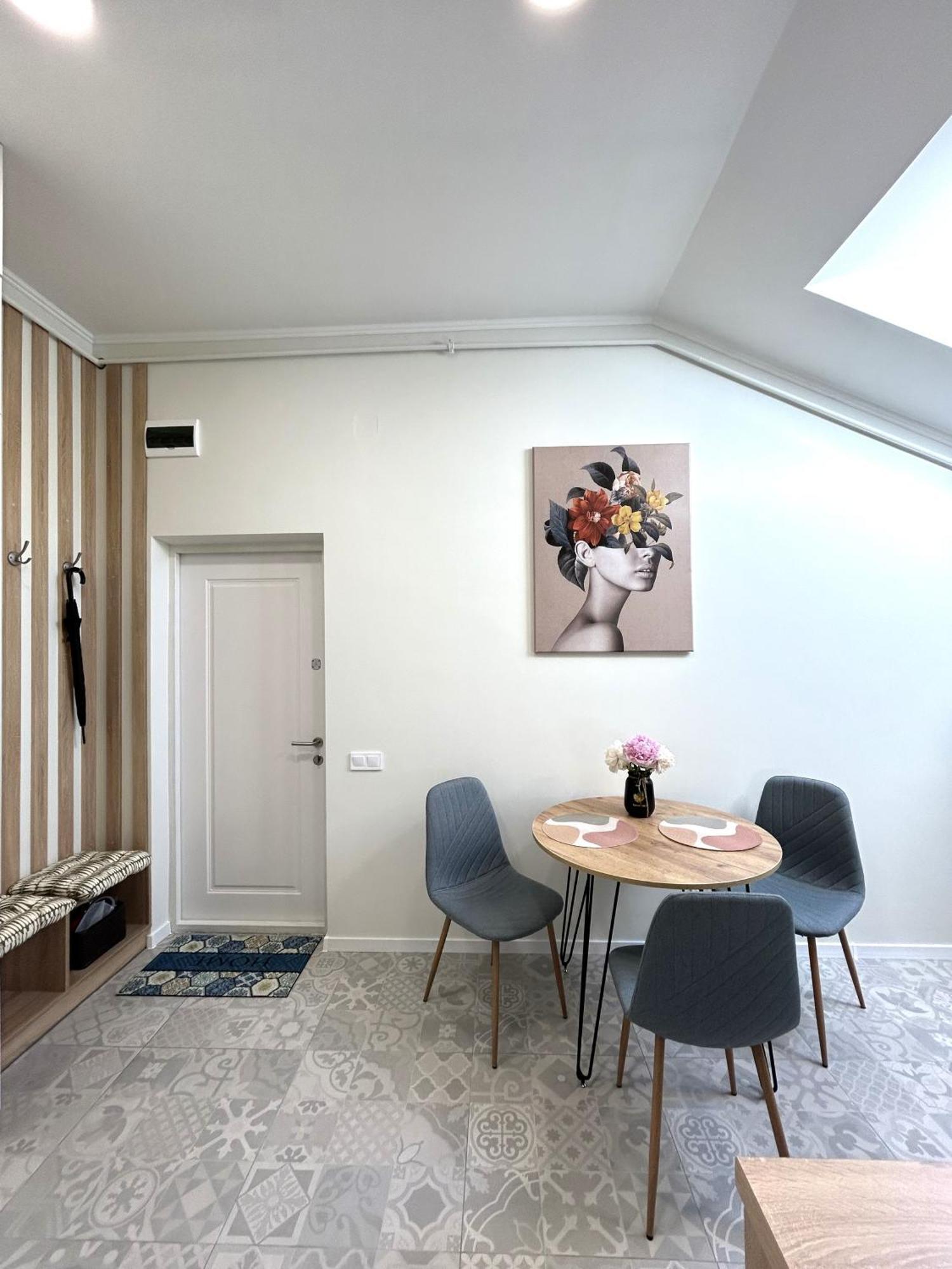 Modern Apartment, 5Mins To Rynok Square 리비프 외부 사진