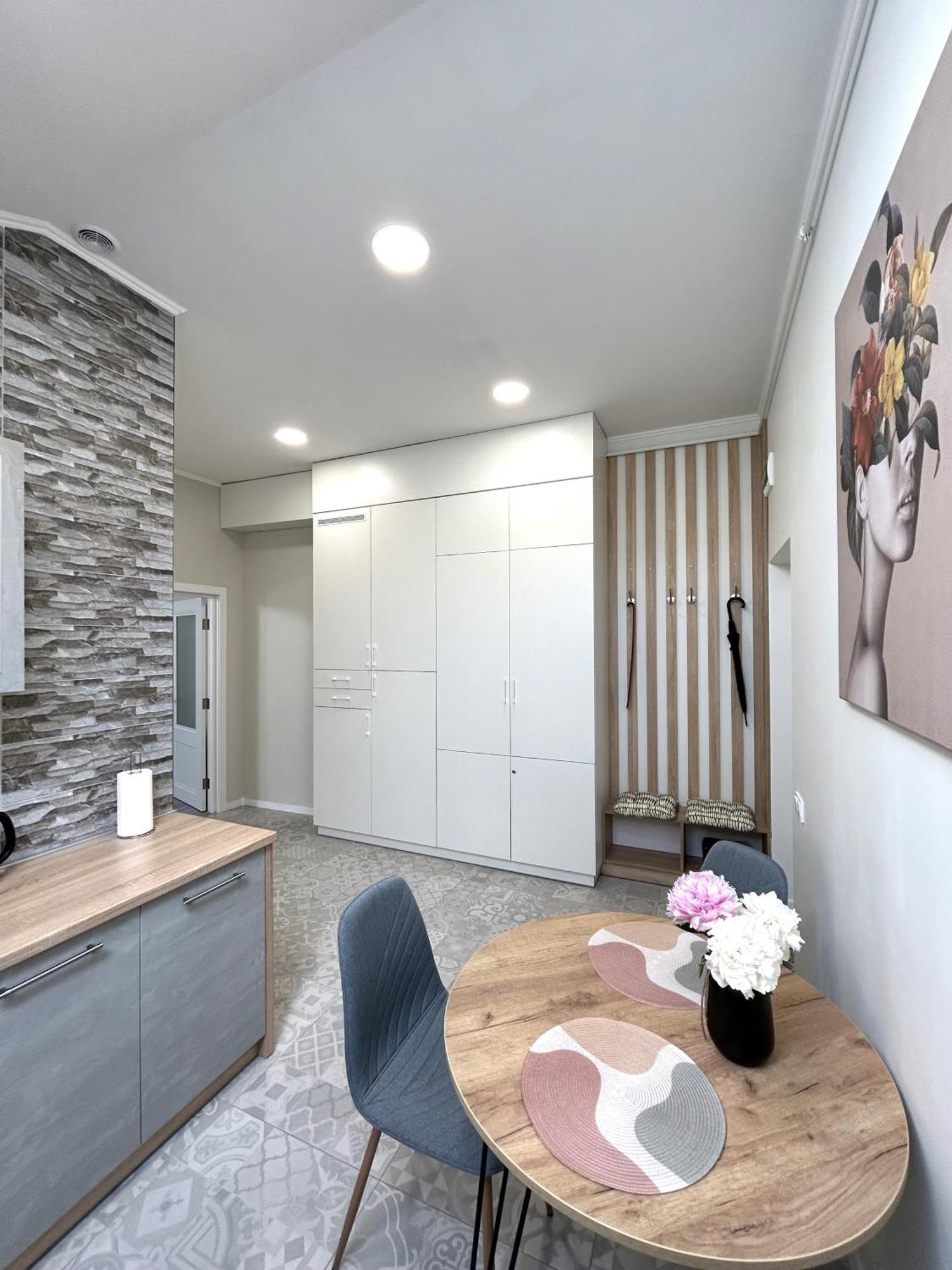 Modern Apartment, 5Mins To Rynok Square 리비프 외부 사진